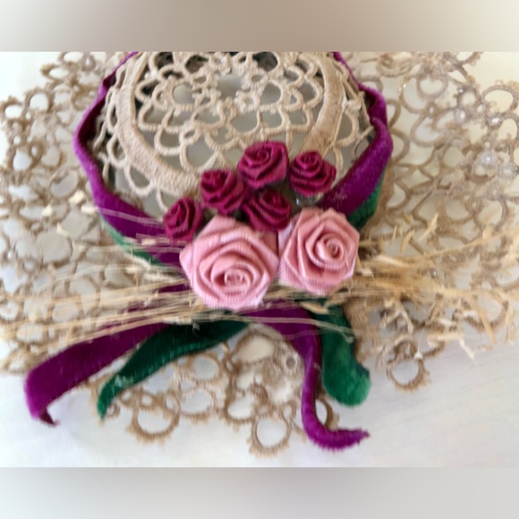 Victorian lace 4" hat Satin roses, velvet ribbon, Mauve, burgundy, Emerald plume - Picture 7 of 11